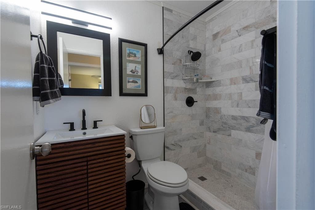 3355 Royal Canadian TRCE # 4, FORT MYERS FL 33907-4