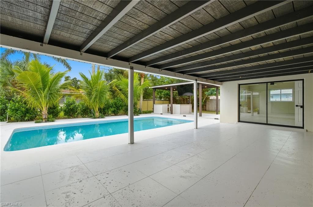 1560 Ricardo AVE, FORT MYERS FL 33901-23