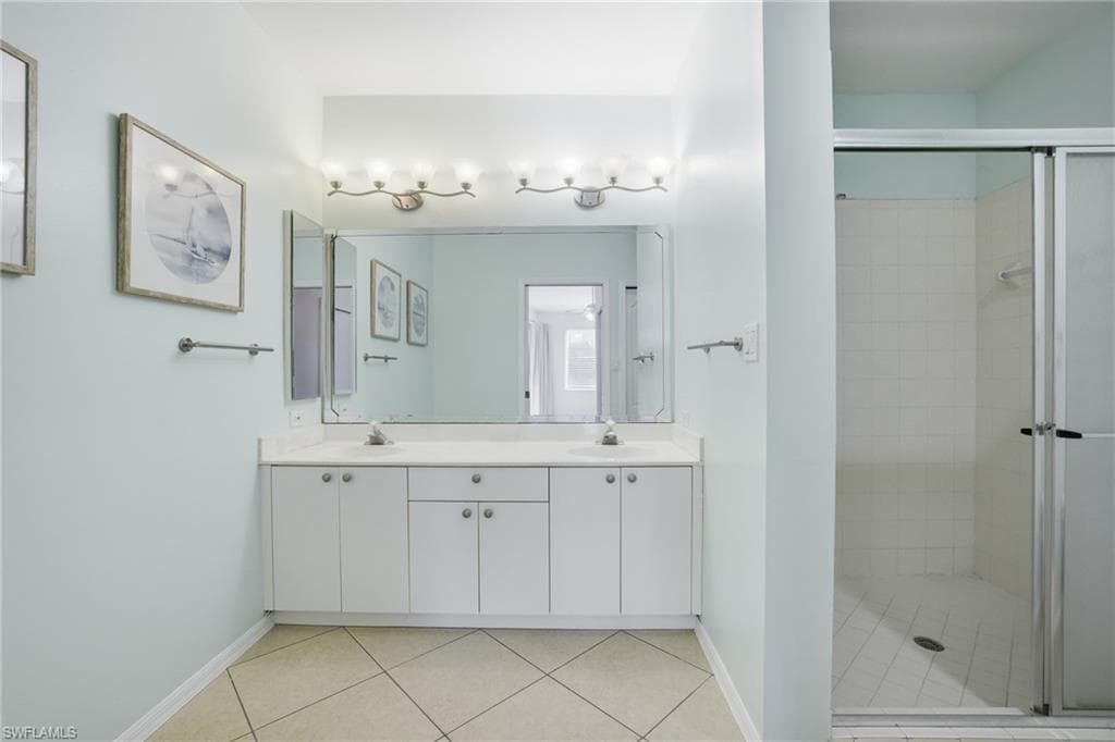 13831 Eagle Ridge Lakes DR # 202, FORT MYERS FL 33912-18