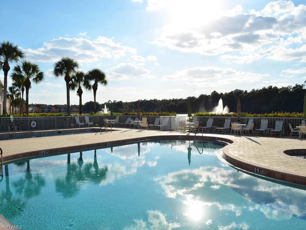 13831 Eagle Ridge Lakes DR # 202, FORT MYERS FL 33912-37