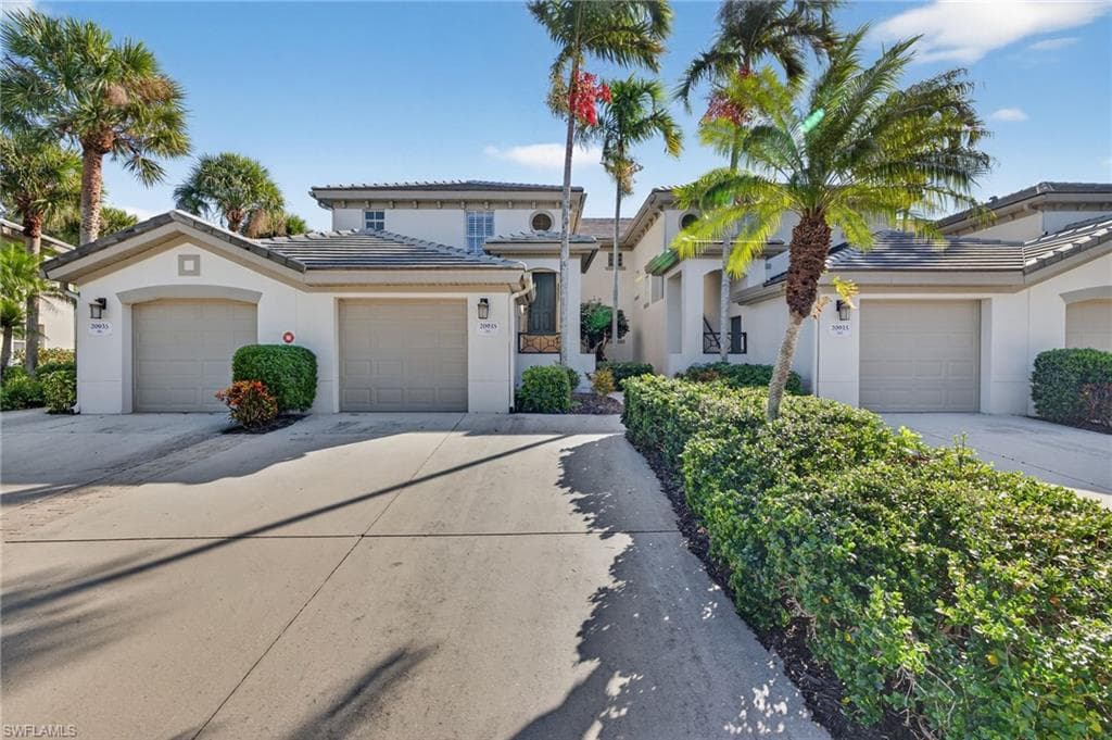 20935 Island Sound CIR # 201, ESTERO FL 33928-1