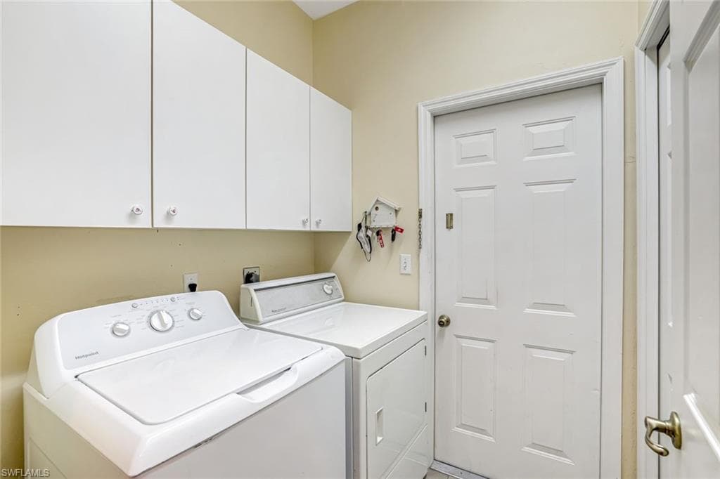 795 Crossfield CIR # 85, NAPLES FL 34104-13
