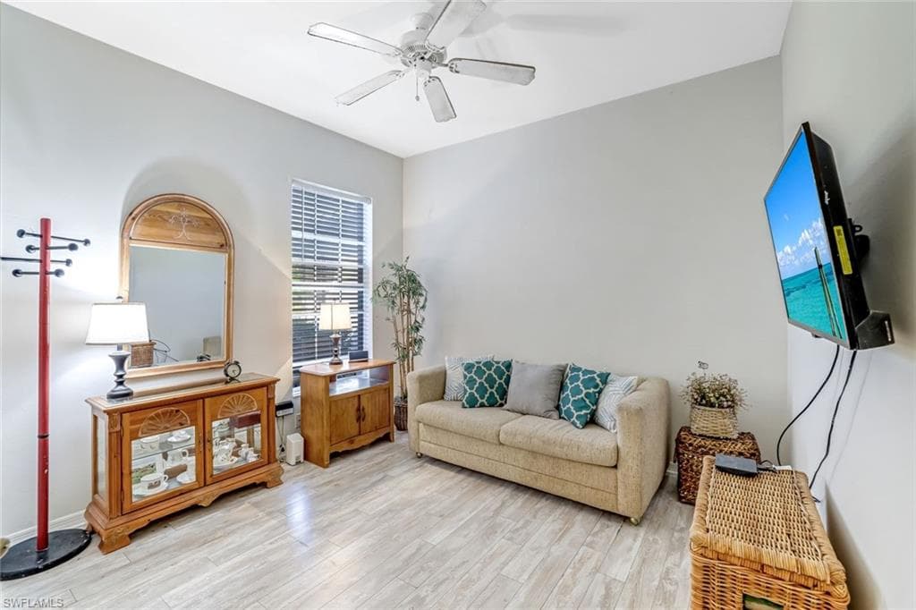 795 Crossfield CIR # 85, NAPLES FL 34104-10