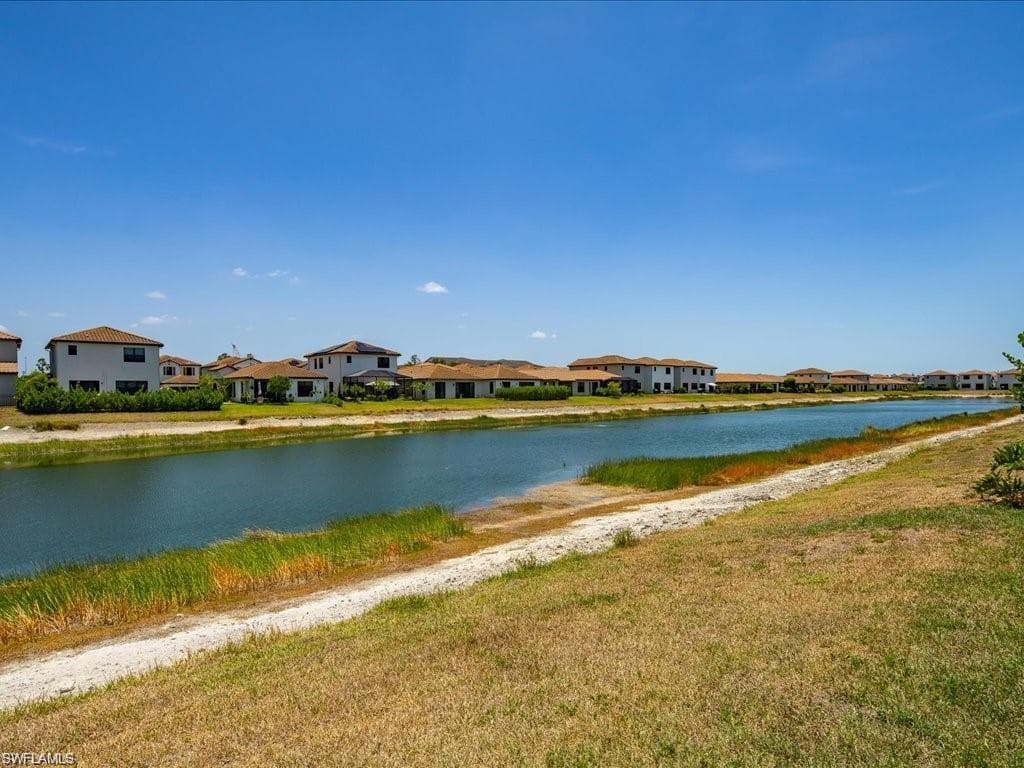 8812 Madrid CIR, NAPLES FL 34104-32