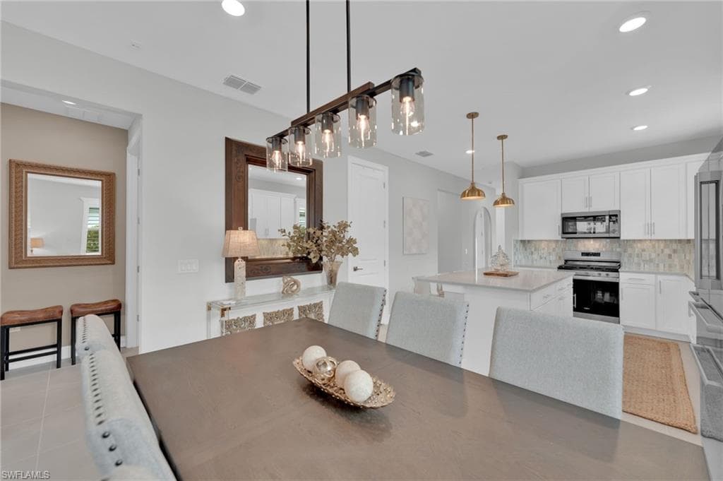 20240 Napa LOOP, ESTERO FL 33928-6