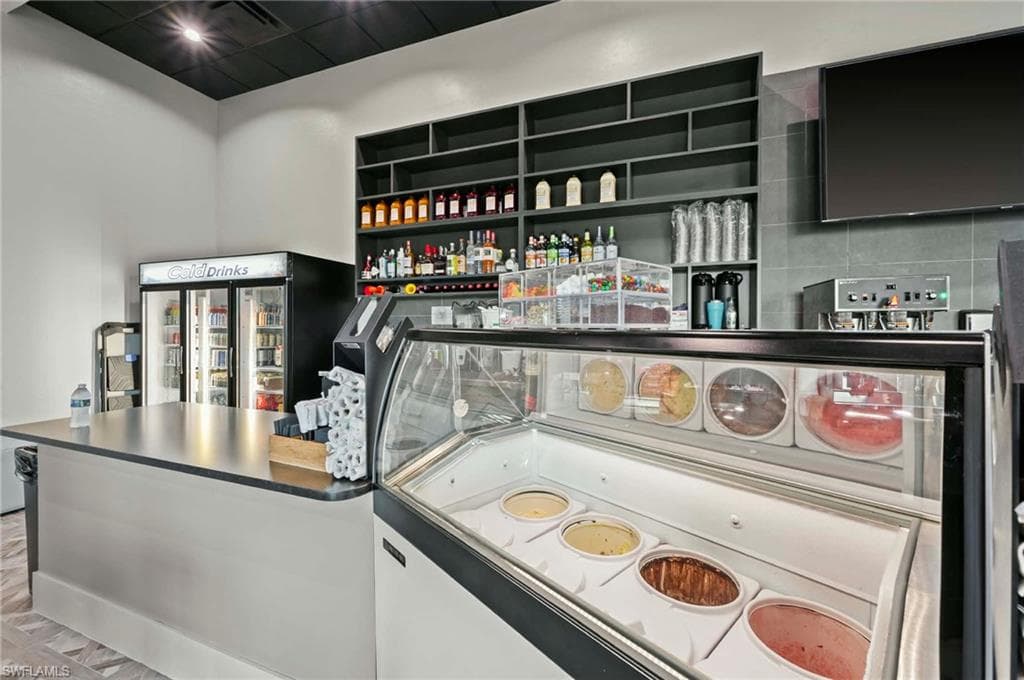 20240 Napa LOOP, ESTERO FL 33928-34