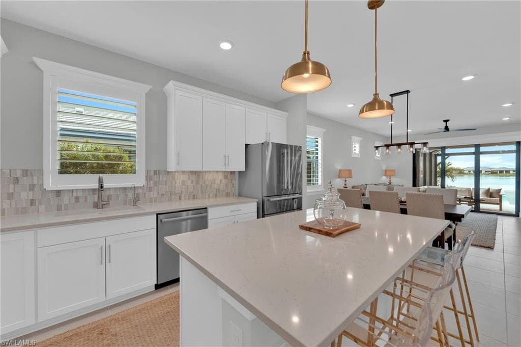 20240 Napa LOOP, ESTERO FL 33928-3