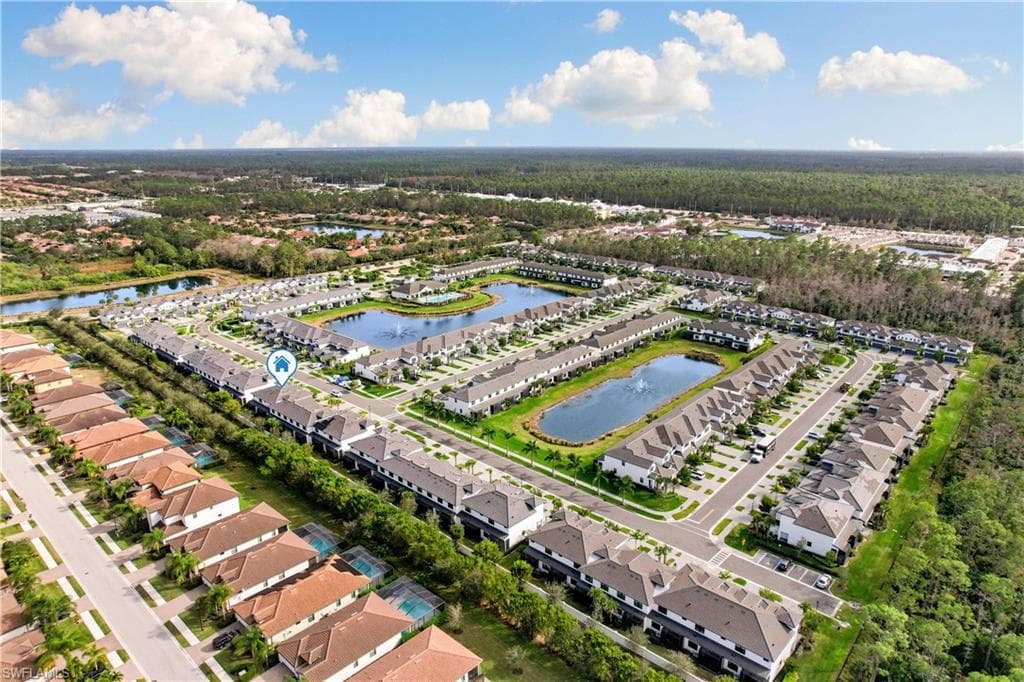 7578 Rockefeller DR, NAPLES FL 34119-38