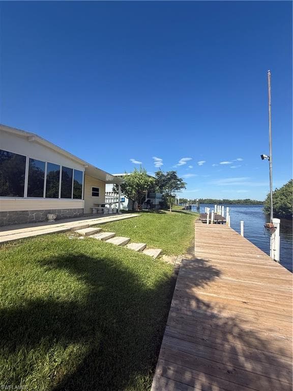 350 Shoreland DR, FORT MYERS FL 33905-1