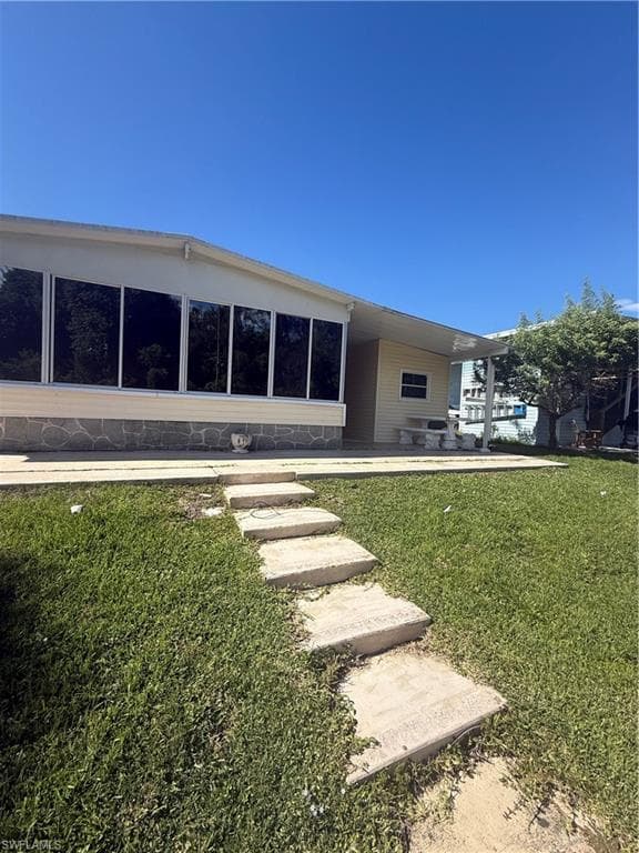 350 Shoreland DR, FORT MYERS FL 33905-2