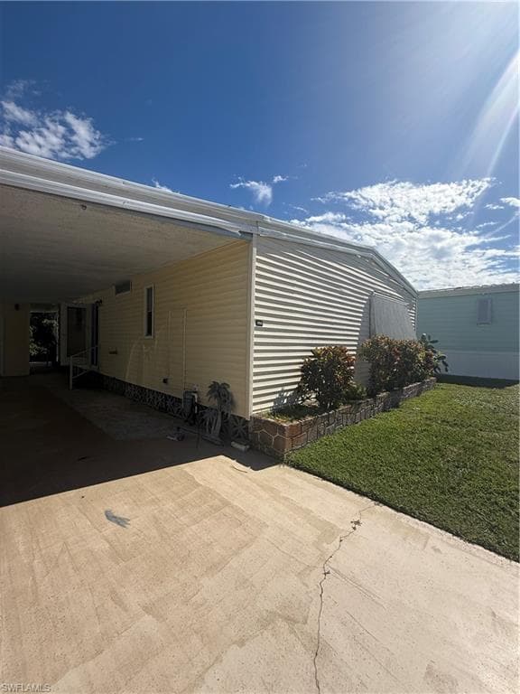 350 Shoreland DR, FORT MYERS FL 33905-27