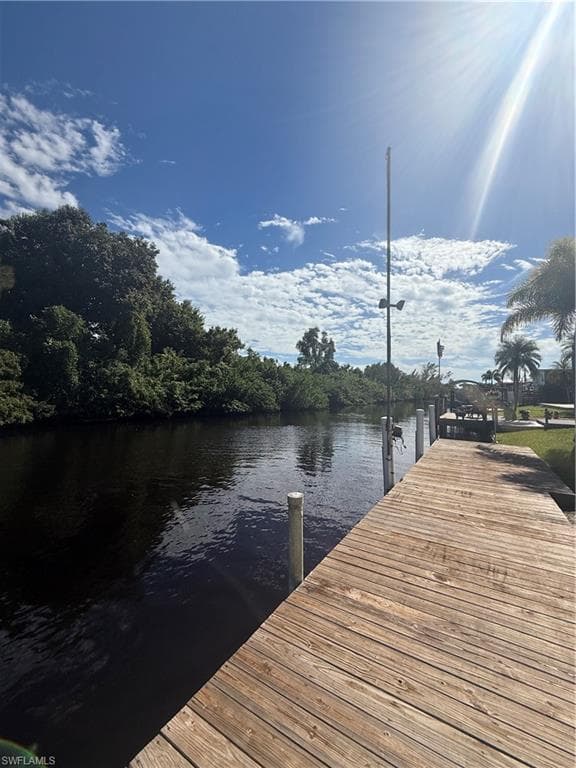 350 Shoreland DR, FORT MYERS FL 33905-8
