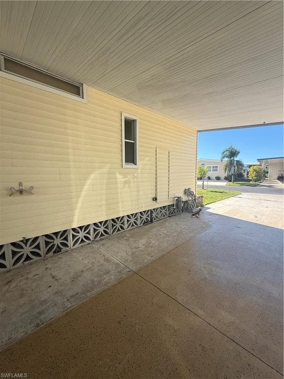 350 Shoreland DR, FORT MYERS FL 33905-17