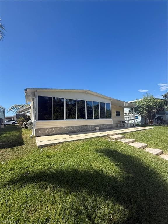 350 Shoreland DR, FORT MYERS FL 33905-3