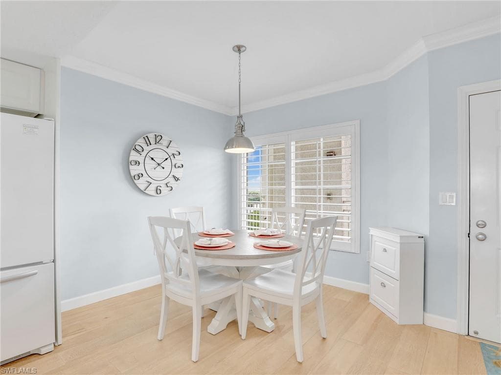 13105 Vanderbilt DR # 909, NAPLES FL 34110-29