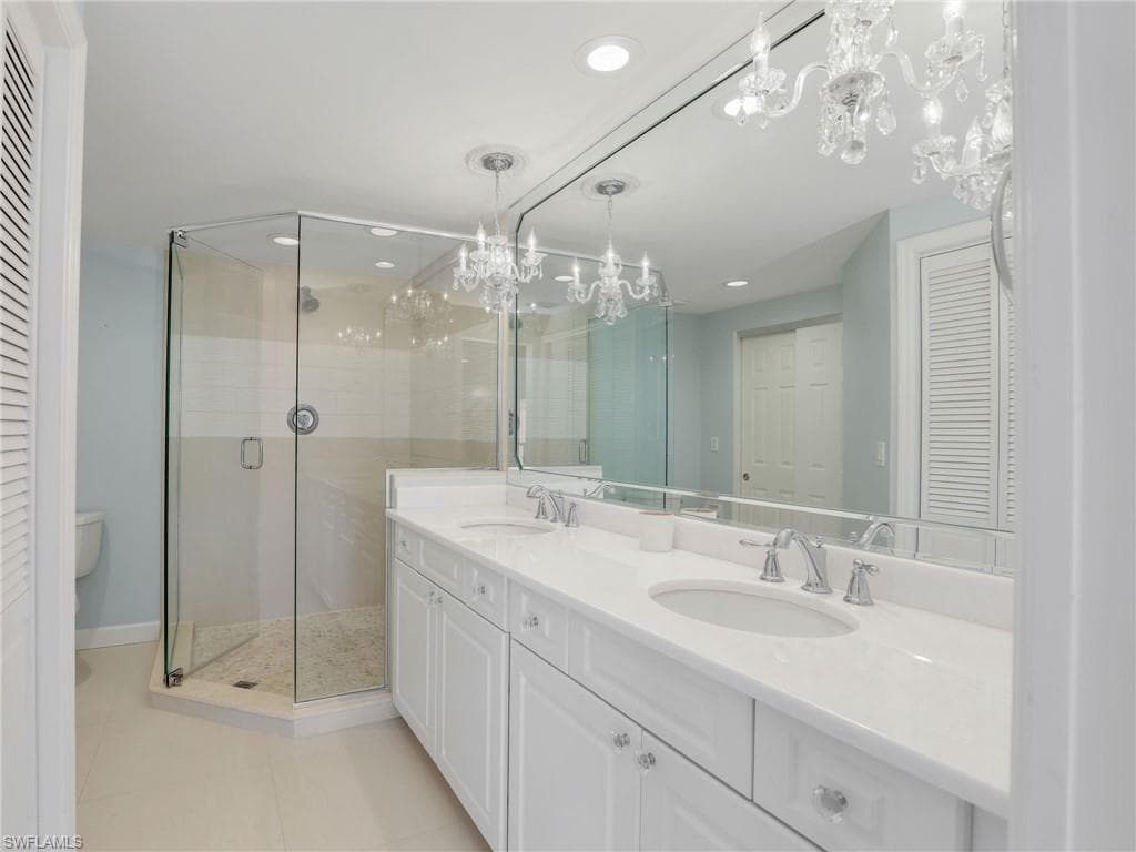 13105 Vanderbilt DR # 909, NAPLES FL 34110-33