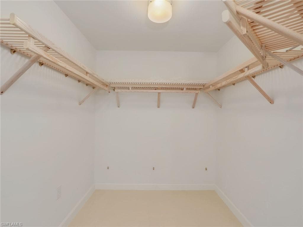 13105 Vanderbilt DR # 909, NAPLES FL 34110-36