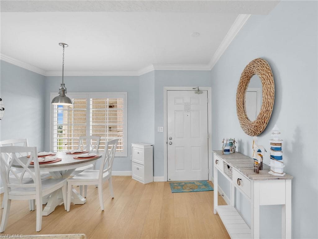 13105 Vanderbilt DR # 909, NAPLES FL 34110-30