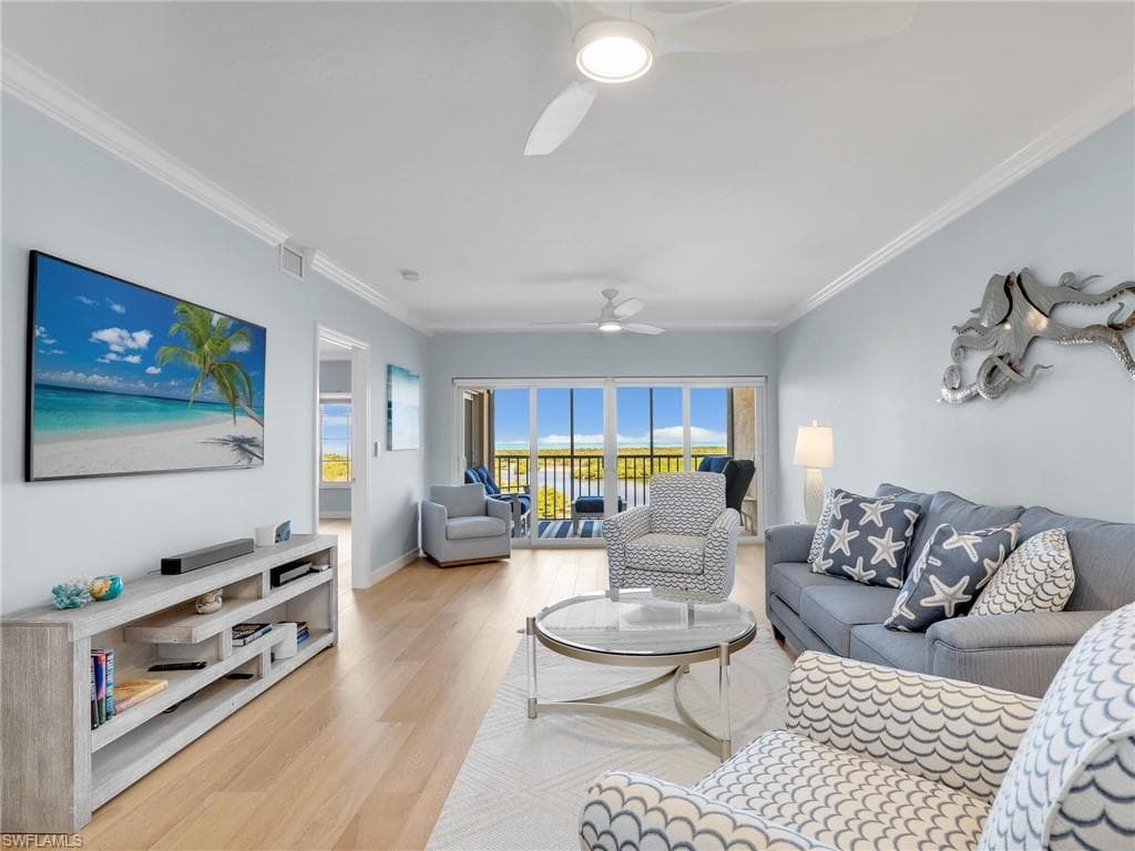 13105 Vanderbilt DR # 909, NAPLES FL 34110-20