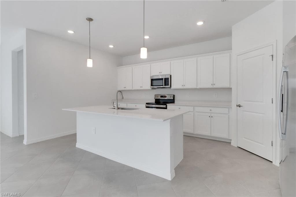 18789 Marlin Kite LN, NORTH FORT MYERS FL 33917-4