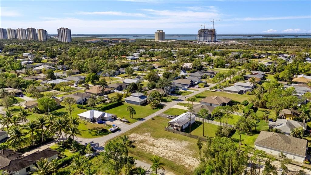 4520 Catalina LN, BONITA SPRINGS FL 34134-5