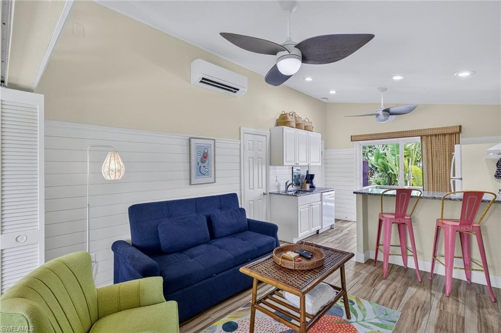 1220 Morningside PL, SANIBEL FL 33957-12