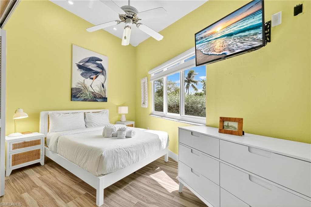 1220 Morningside PL, SANIBEL FL 33957-9