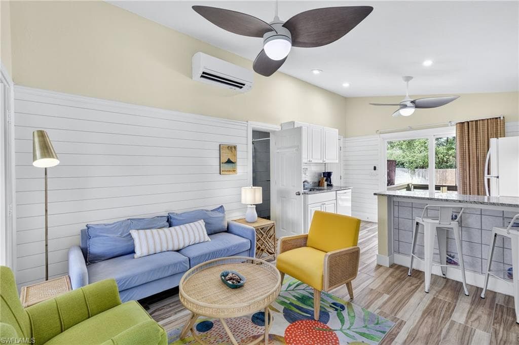 1220 Morningside PL, SANIBEL FL 33957-32