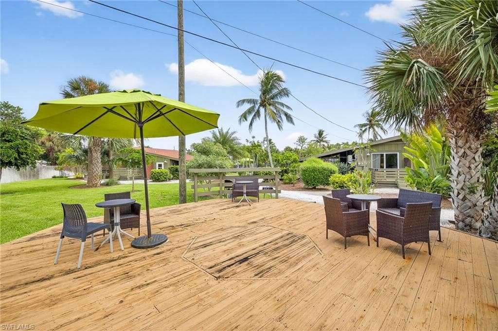 1220 Morningside PL, SANIBEL FL 33957-39