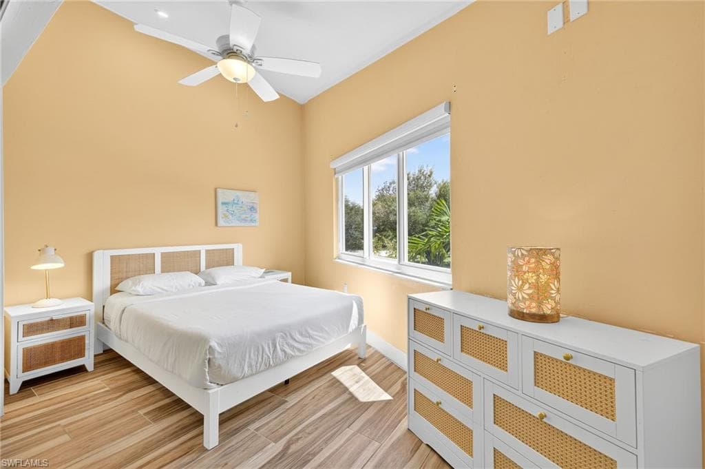 1220 Morningside PL, SANIBEL FL 33957-30