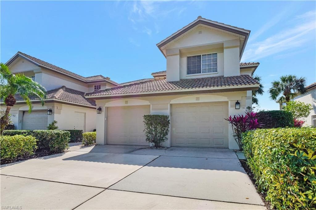 7792 Gardner DR # 102, NAPLES FL 34109-2