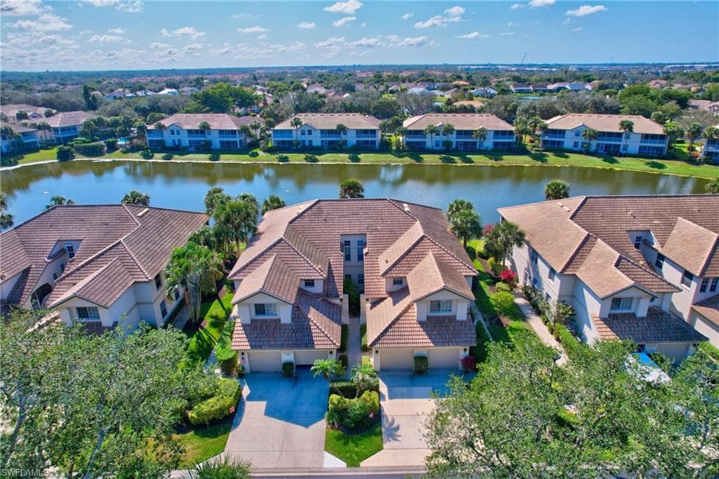 7792 Gardner DR # 102, NAPLES FL 34109-33