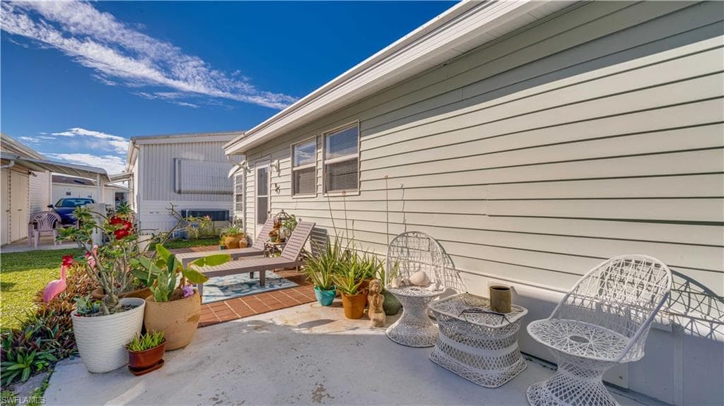 11077 Sunburst LN, FORT MYERS FL 33908-25