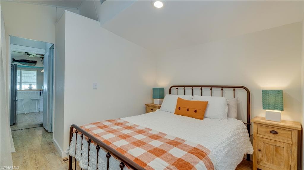 11077 Sunburst LN, FORT MYERS FL 33908-19