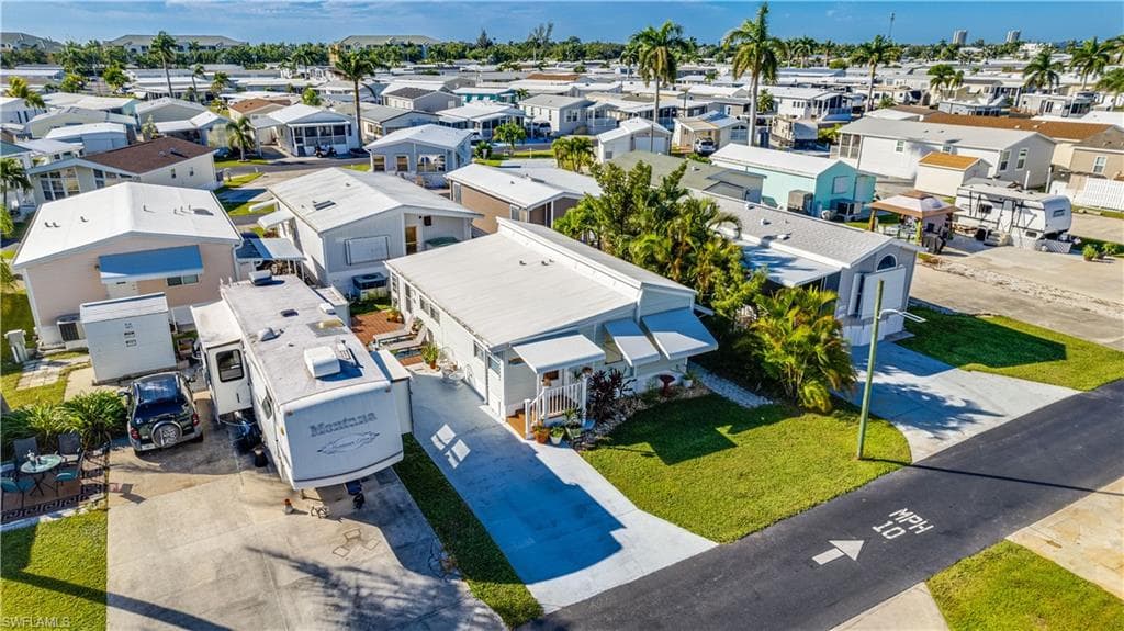 11077 Sunburst LN, FORT MYERS FL 33908-36