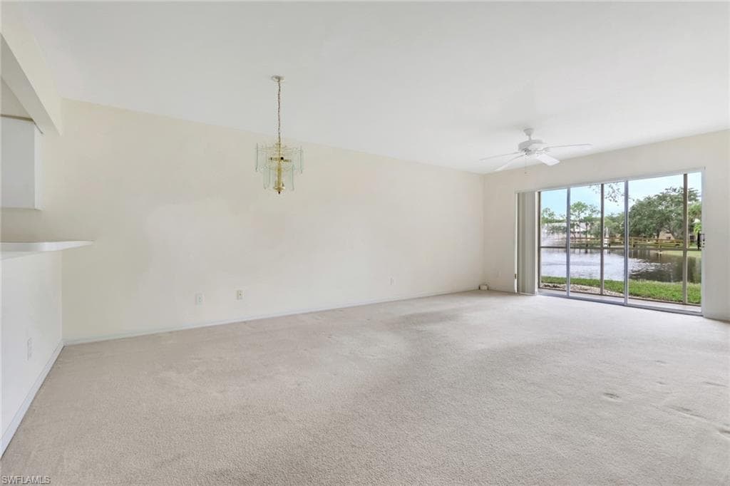 162 Pebble Shores DR # 104, NAPLES FL 34110-17