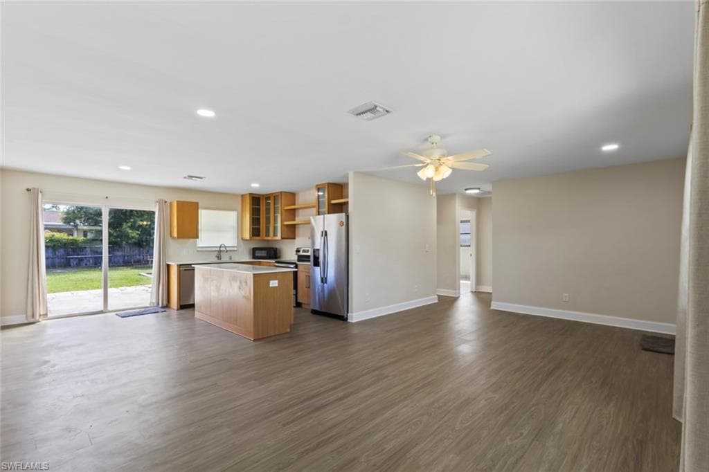 18417 Lee RD, FORT MYERS FL 33967-8