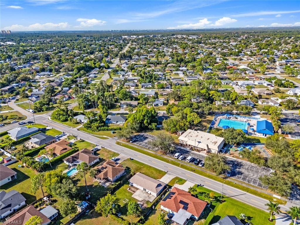 18417 Lee RD, FORT MYERS FL 33967-40