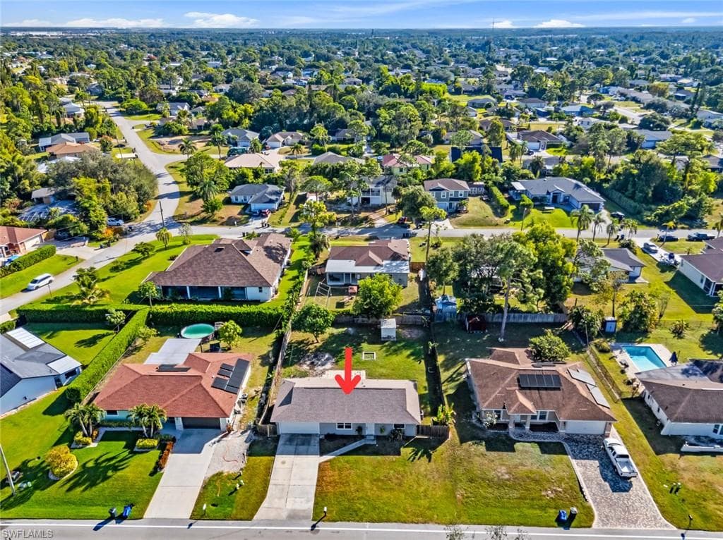 18417 Lee RD, FORT MYERS FL 33967-43