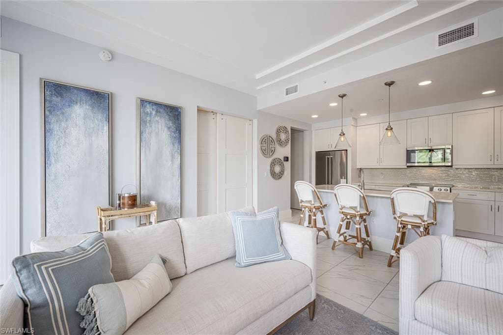 1035 3RD AVE S # 414, NAPLES FL 34102-6