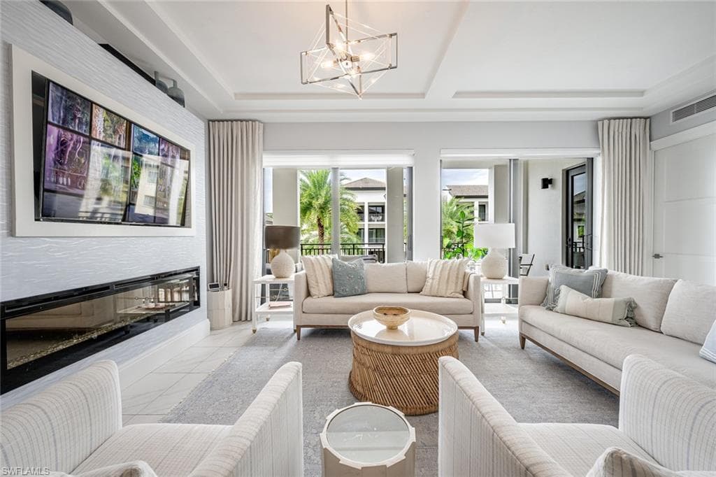 1035 3RD AVE S # 414, NAPLES FL 34102-2