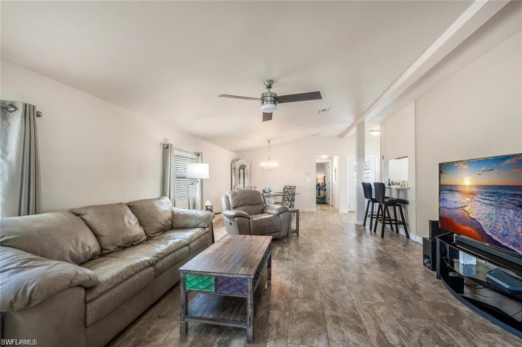 89 Pacific WAY # 89, NAPLES FL 34104-6