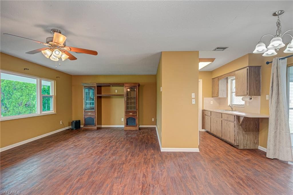 326 Canyon DR N, LEHIGH ACRES FL 33936-5