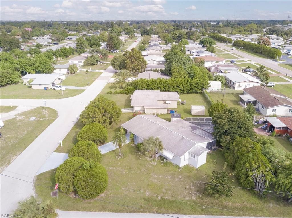 326 Canyon DR N, LEHIGH ACRES FL 33936-21