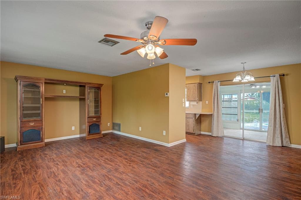 326 Canyon DR N, LEHIGH ACRES FL 33936-3