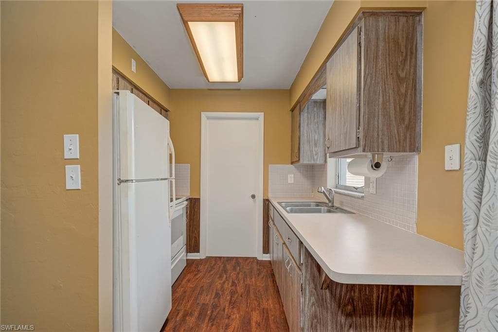 326 Canyon DR N, LEHIGH ACRES FL 33936-7