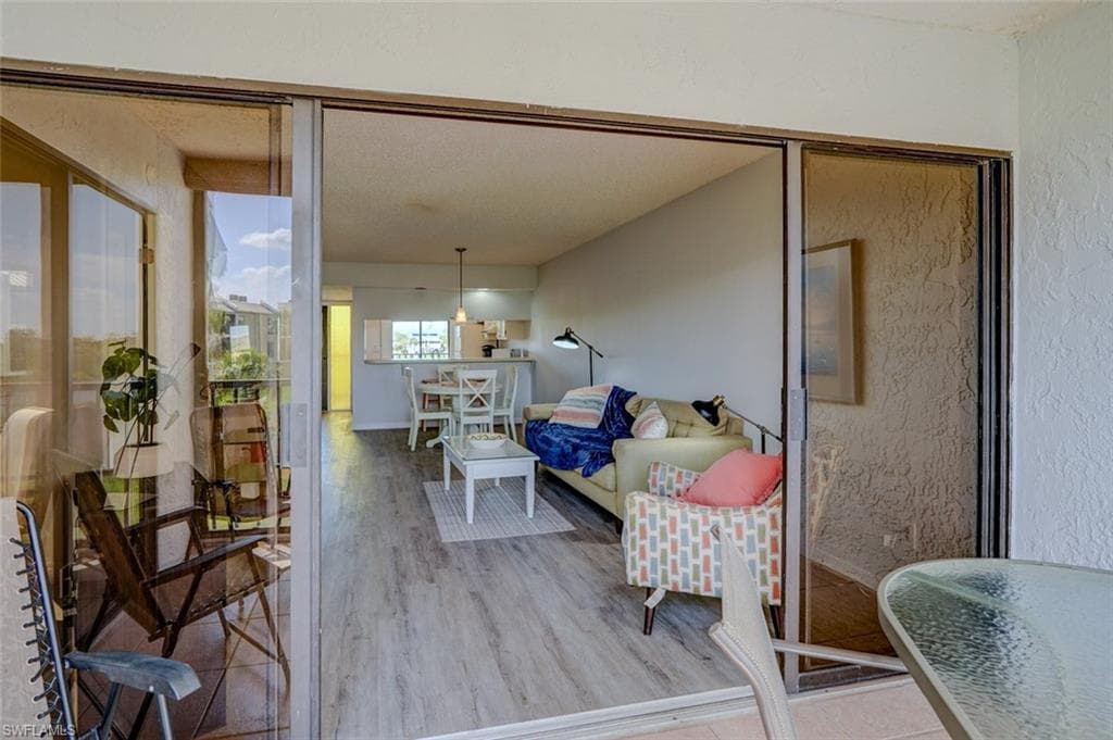 21440 Bay Village DR # 122, FORT MYERS BEACH FL 33931-15