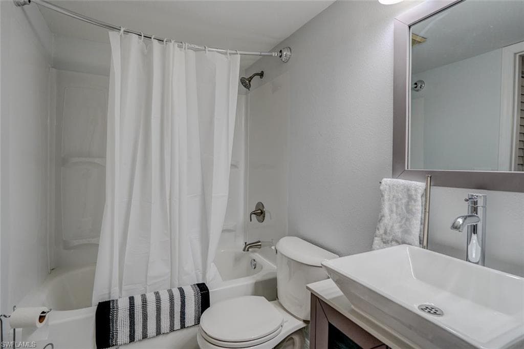 21440 Bay Village DR # 122, FORT MYERS BEACH FL 33931-30