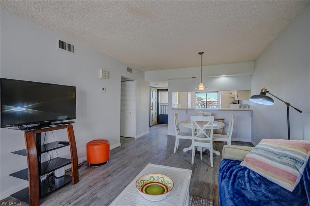 21440 Bay Village DR # 122, FORT MYERS BEACH FL 33931-17