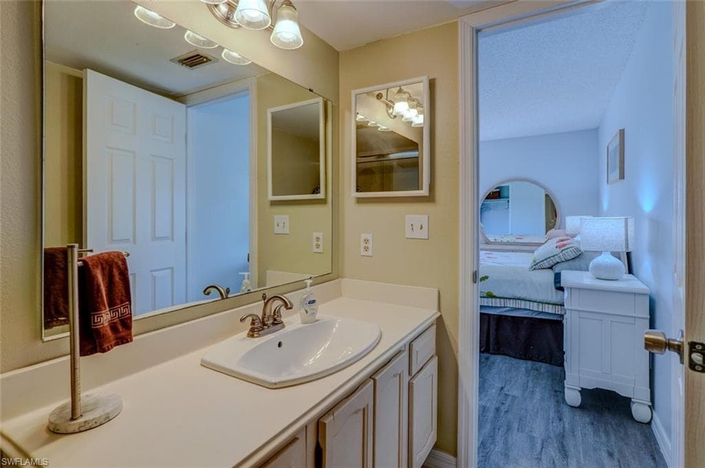 21440 Bay Village DR # 122, FORT MYERS BEACH FL 33931-14